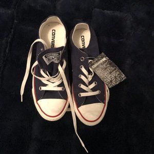 Navy blue Converse